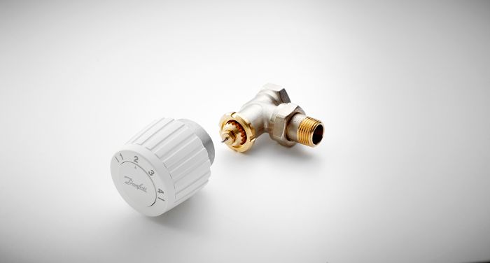 Zawór grzejnikowy kątowy DANFOSS FJVR 7x12x17 mm 10 bar 10-50°C | 003L1081