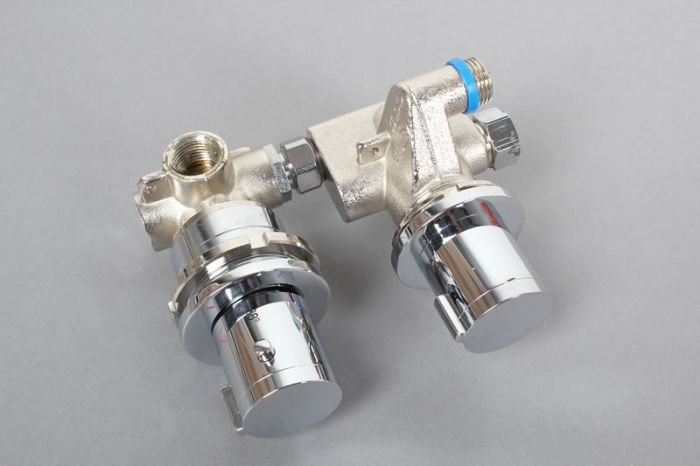 Bateria termostaryczna z zaworem 2-drogowym SANPLAST | 660CH0047
