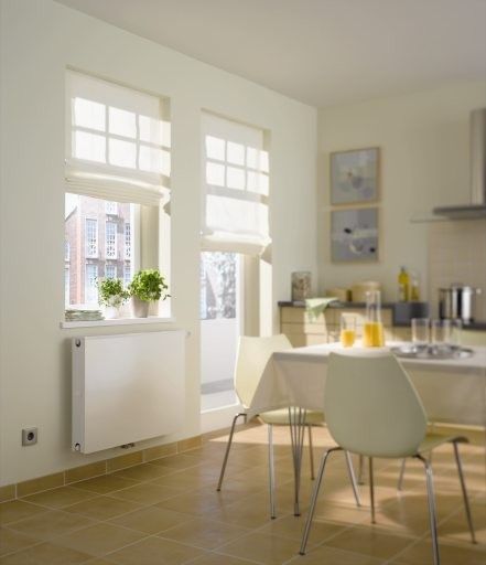 Grzejnik płytowy therm-x2 Plan-Vplus typ 11 1567 W 505 x 2605 x 63 mm RAL 9016 biały przyłącze dolne 50 mm środkowe, głowica z lewej strony | PTP110502601L1K