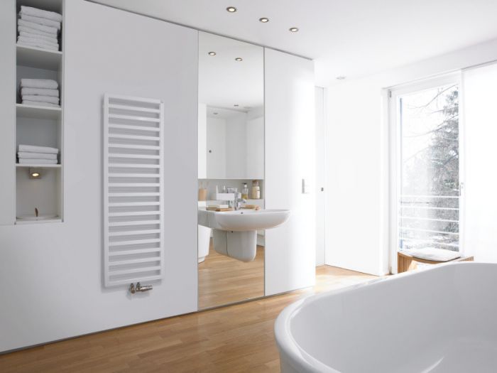 Grzejnik łazienkowy Quaro QA-140-045 590 W 1403x 450 x 90 mm 0521 white quartz przyłącze S012 | QA1400450521