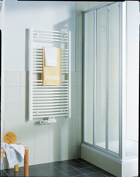 Grzejnik łazienkowy wygięty B20-R M 315 W 764x  440 x 47 mm RAL 9016 biały przyłącze dolne 50 mm środkowe  | LR01M0800452XXK