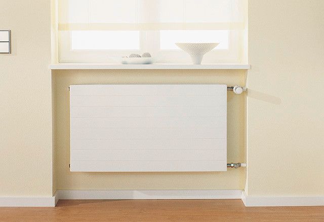 Ściana grzewcza pozioma HHN 11-3 483 W 350 x x 61 mm RAL 9016 biały przyłącze 12 | HHN11035070214K