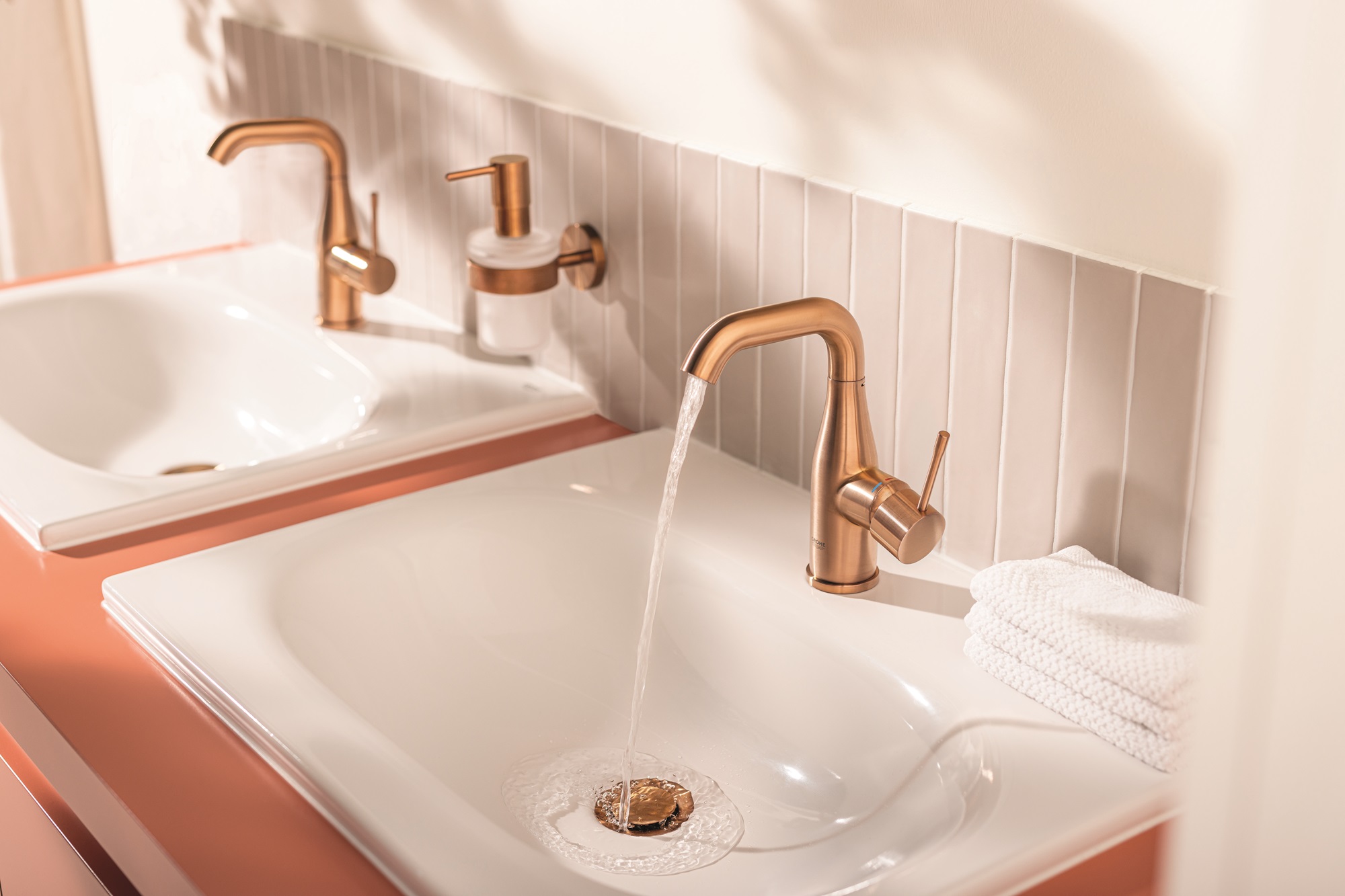 Bez dotyku, bez marnowania wody – ekologiczne baterie umywalkowe 